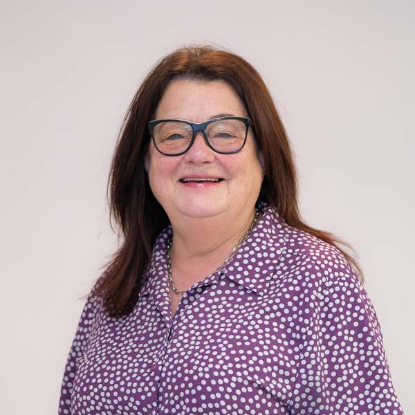 Karen Farely - LV (Web)